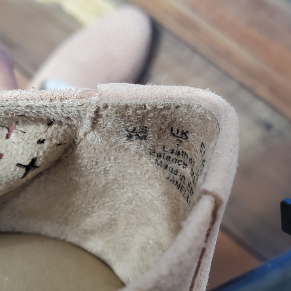 Soul Naturalizer Faux Suede no Heel Flat Perforated  Loafers Shoes Slip On Sz 9 - Picture 9 of 10